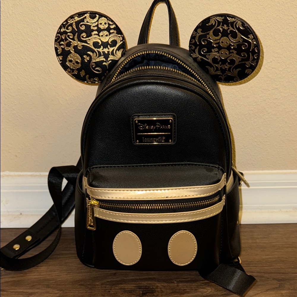 Disney 50th Loungefly Pirates Black and Gold Mickey Mouse Mini Backpack